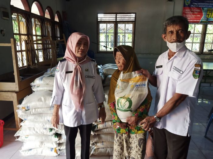 Penyaluran Program Bantuan Pangan - CBP 2023 Desa Adikarto Kecamatan Adimulyo